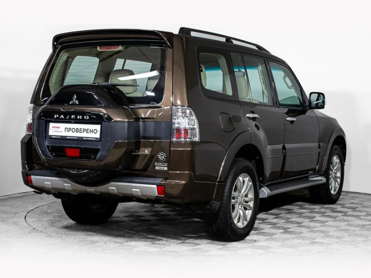 Mitsubishi pajero 3