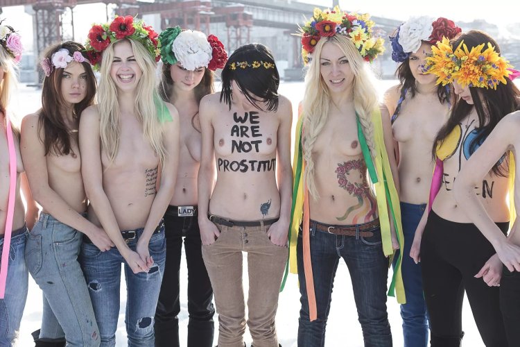 Femen активистки украина